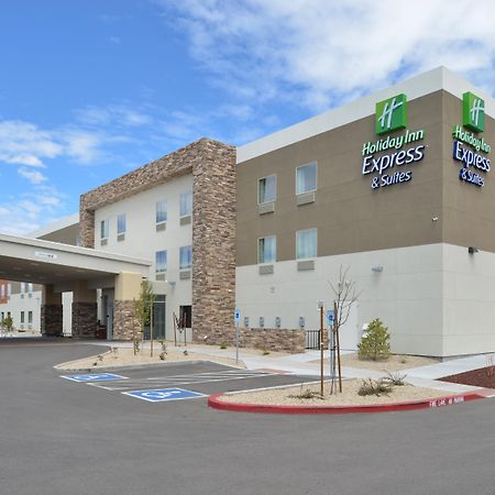 Holiday Inn Express & Suites Williams By Ihg Exterior photo