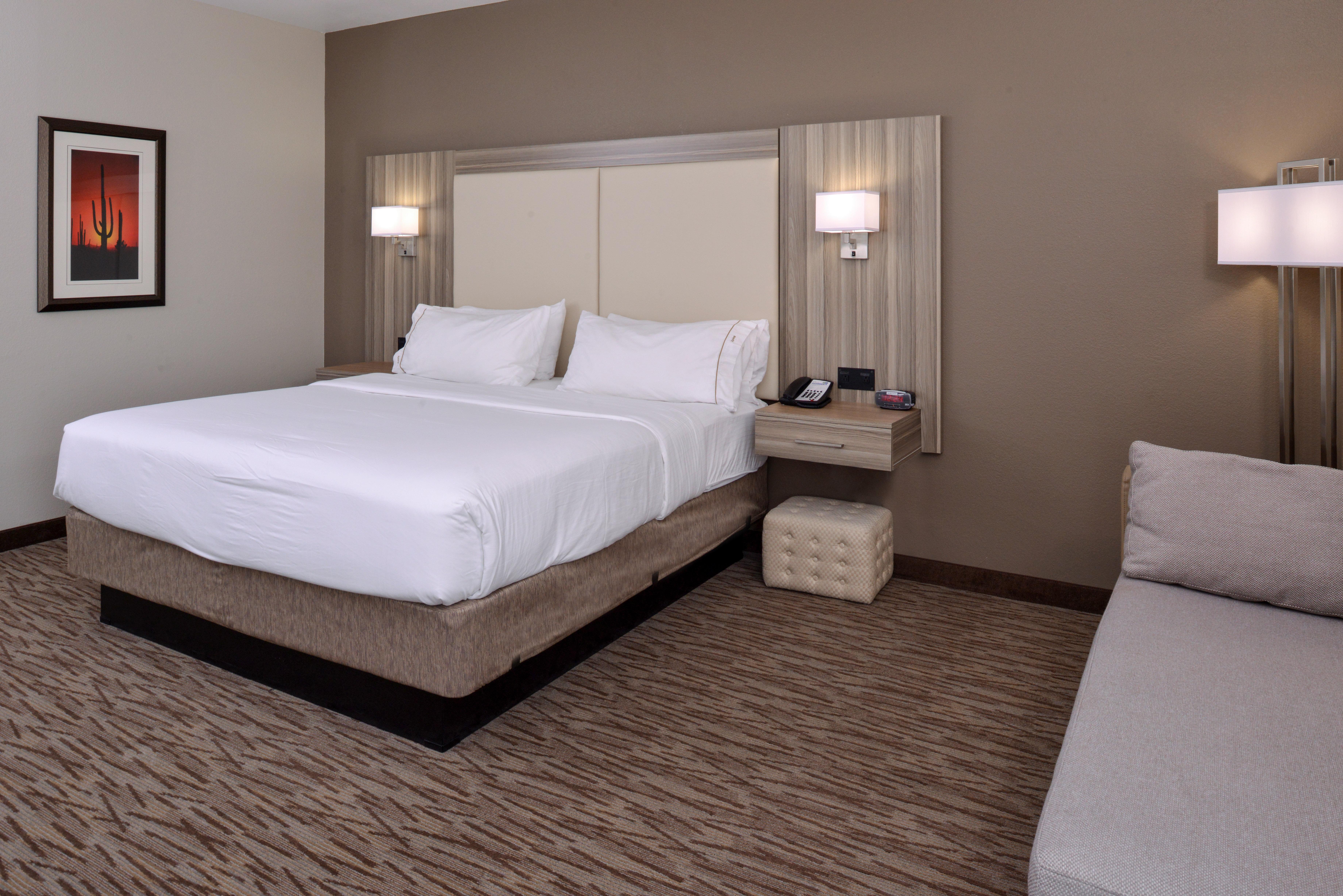 Holiday Inn Express & Suites Williams By Ihg Exterior photo