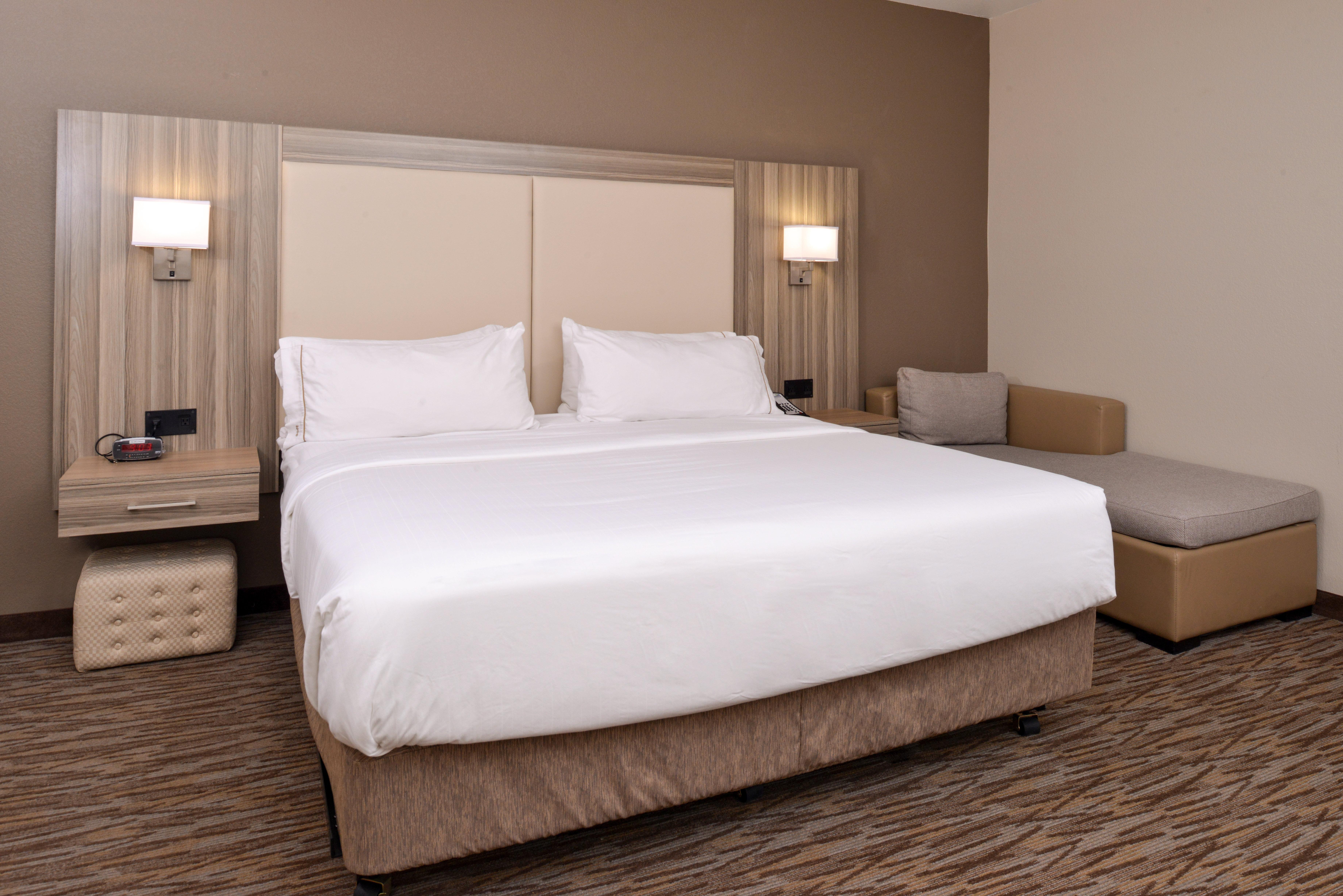 Holiday Inn Express & Suites Williams By Ihg Exterior photo
